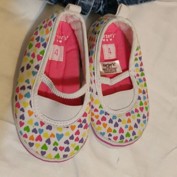 Kidgets Top with Old‎ Navy Skort & Carter's Shoes - Picture 2 of 8